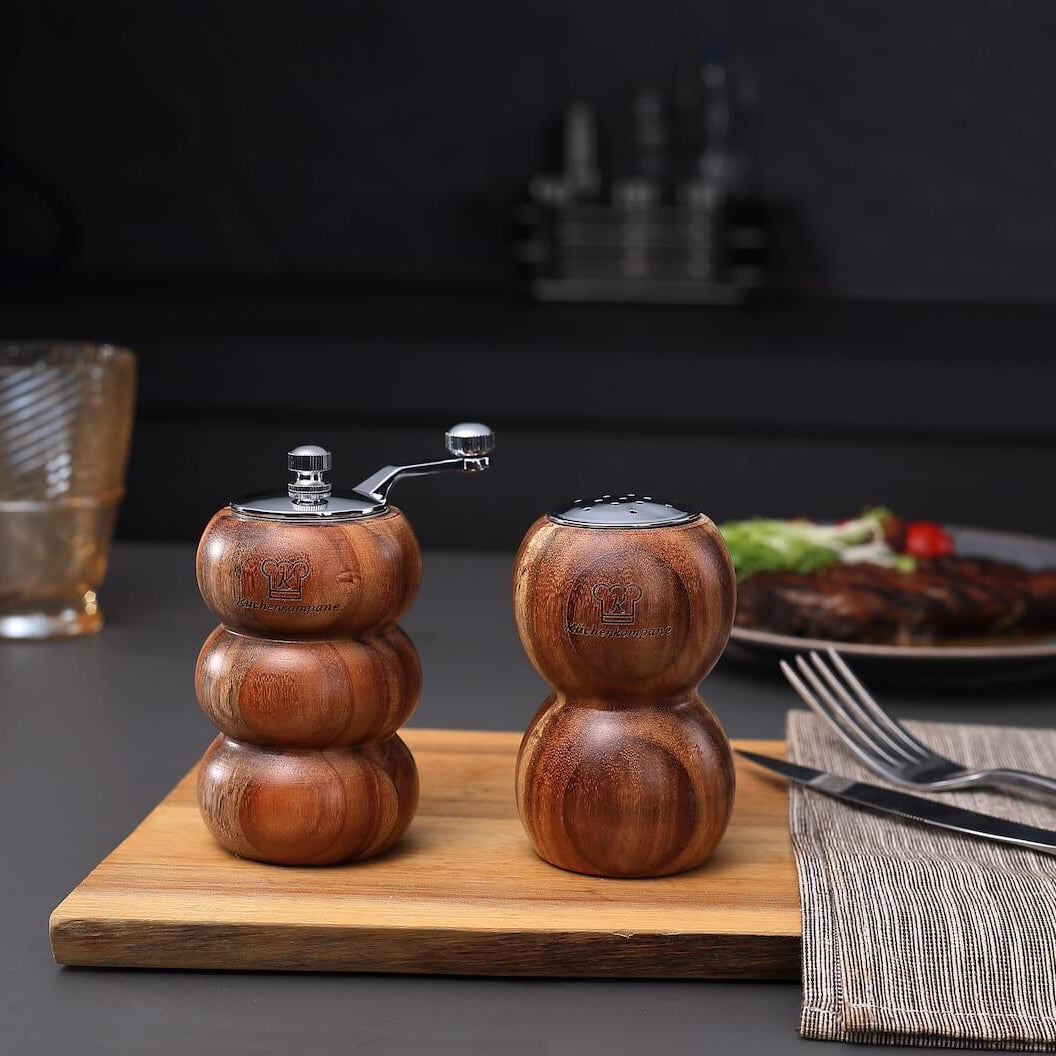 Salzstreuer & Pfeffermühle – 2er Set aus Akazienholz